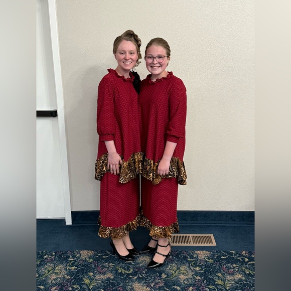 Meet your Posher, Alyssa - Picture 15 of 15